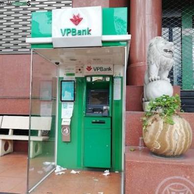 Ảnh Cây ATM ngân hàng Việt Nam Thịnh Vượng VPBank Công ty thời trang VERT 1